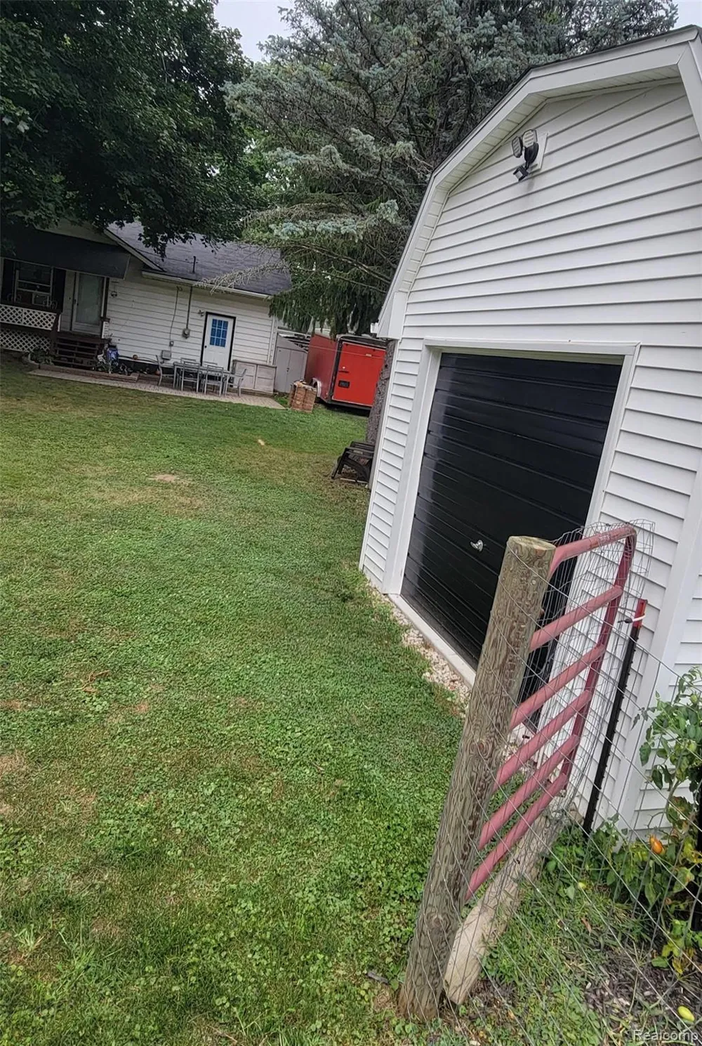 5562 Liberty Street Dryden Village, MI 48428