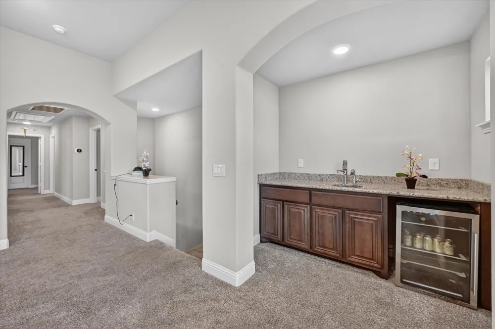 316 Jernigan Drive Euless, TX 76040