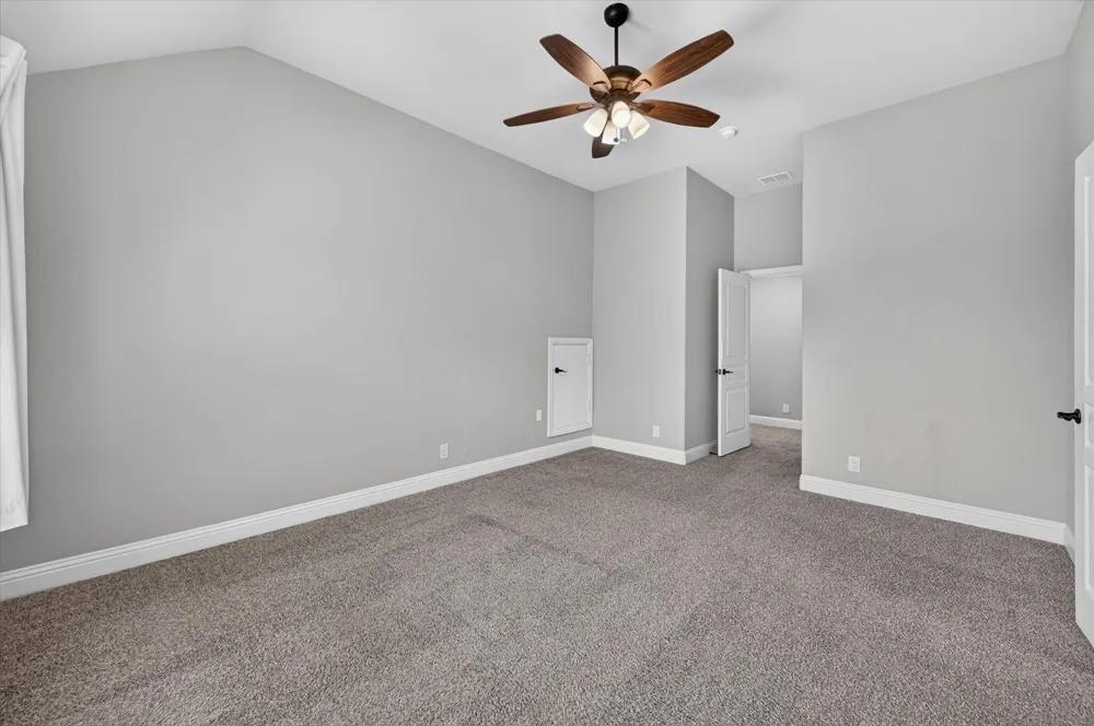 316 Jernigan Drive Euless, TX 76040