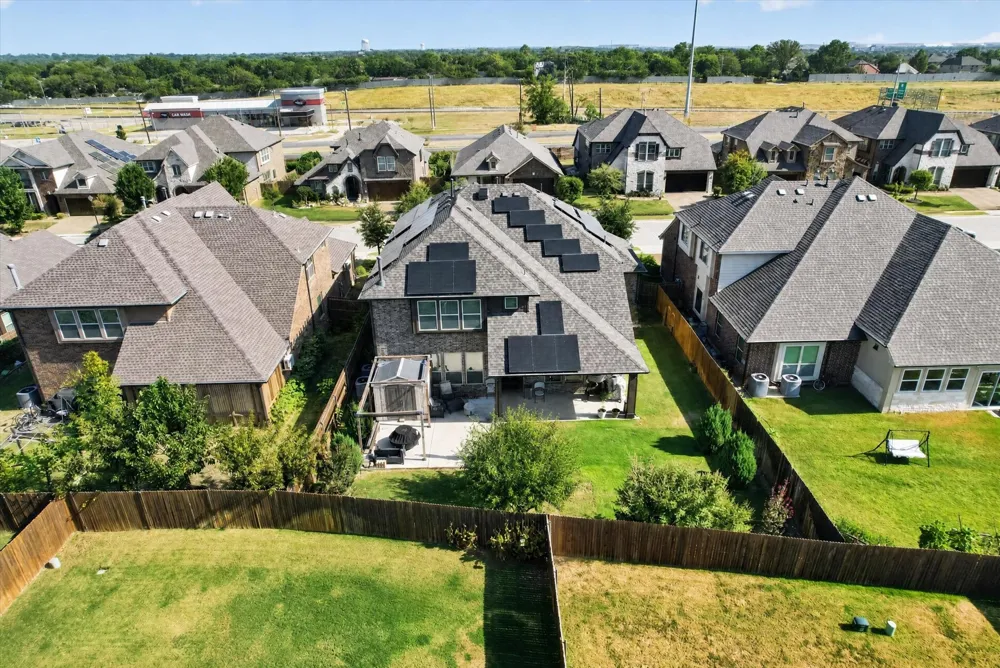316 Jernigan Drive Euless, TX 76040