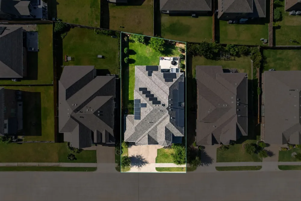 316 Jernigan Drive Euless, TX 76040