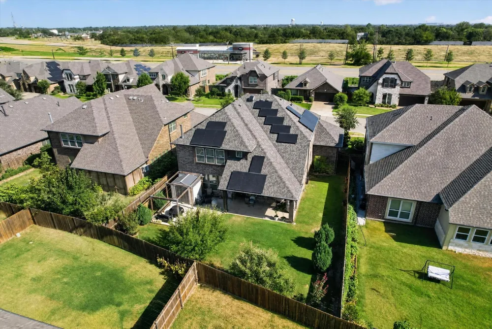 316 Jernigan Drive Euless, TX 76040