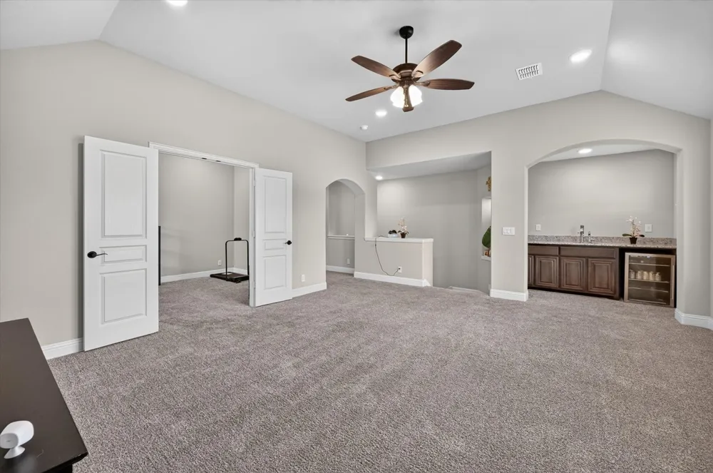 316 Jernigan Drive Euless, TX 76040