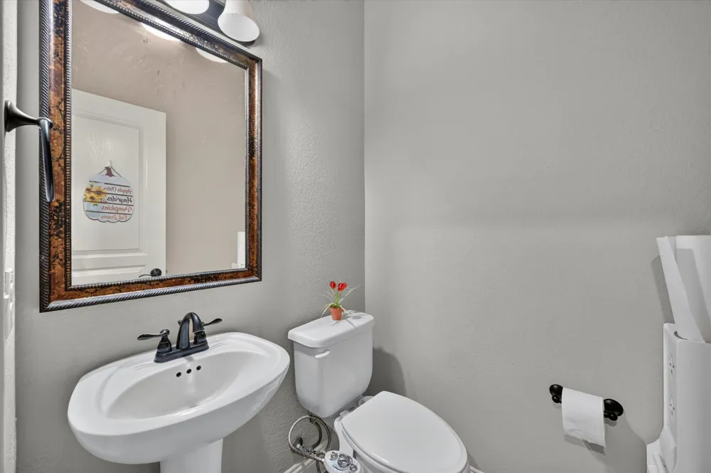 316 Jernigan Drive Euless, TX 76040