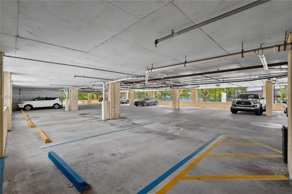 1350 NW 8th Ct #A2-4 Miami, FL 33136