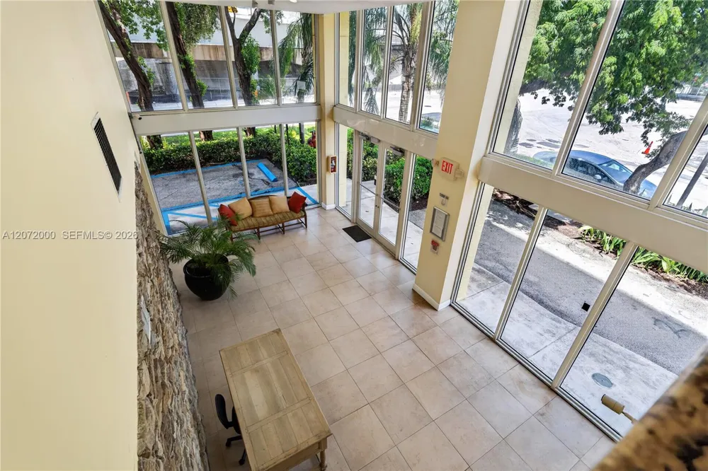 1350 NW 8th Ct #A2-4 Miami, FL 33136