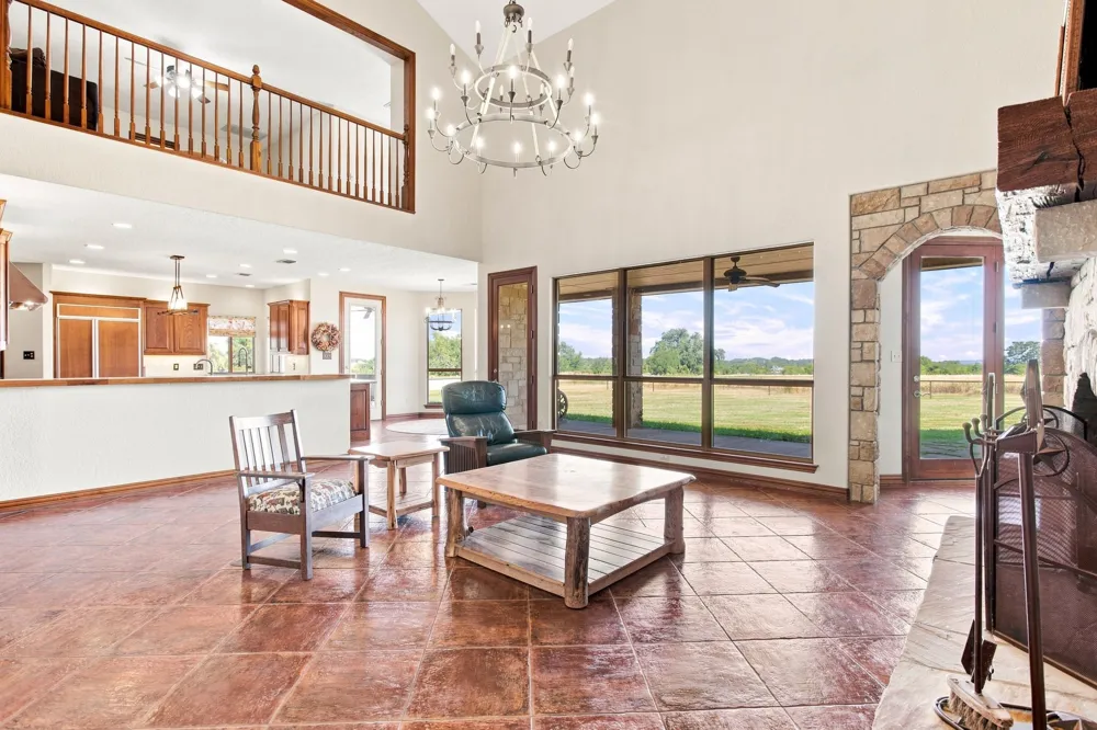 4350 Village Bend Road Mineral Wells, TX 76067