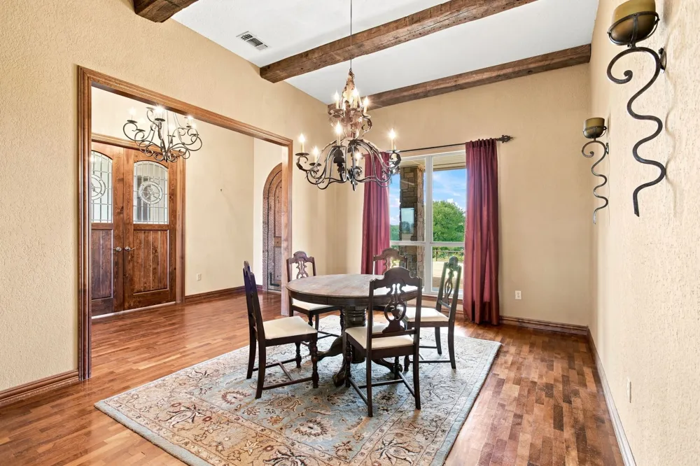 4350 Village Bend Road Mineral Wells, TX 76067