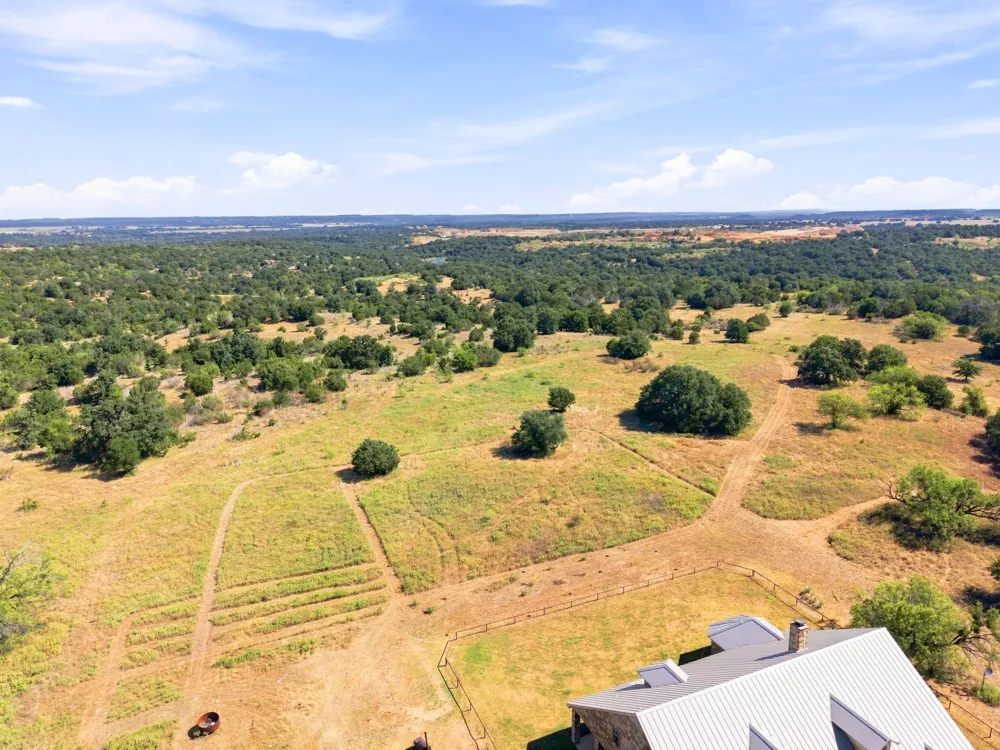 4350 Village Bend Road Mineral Wells, TX 76067