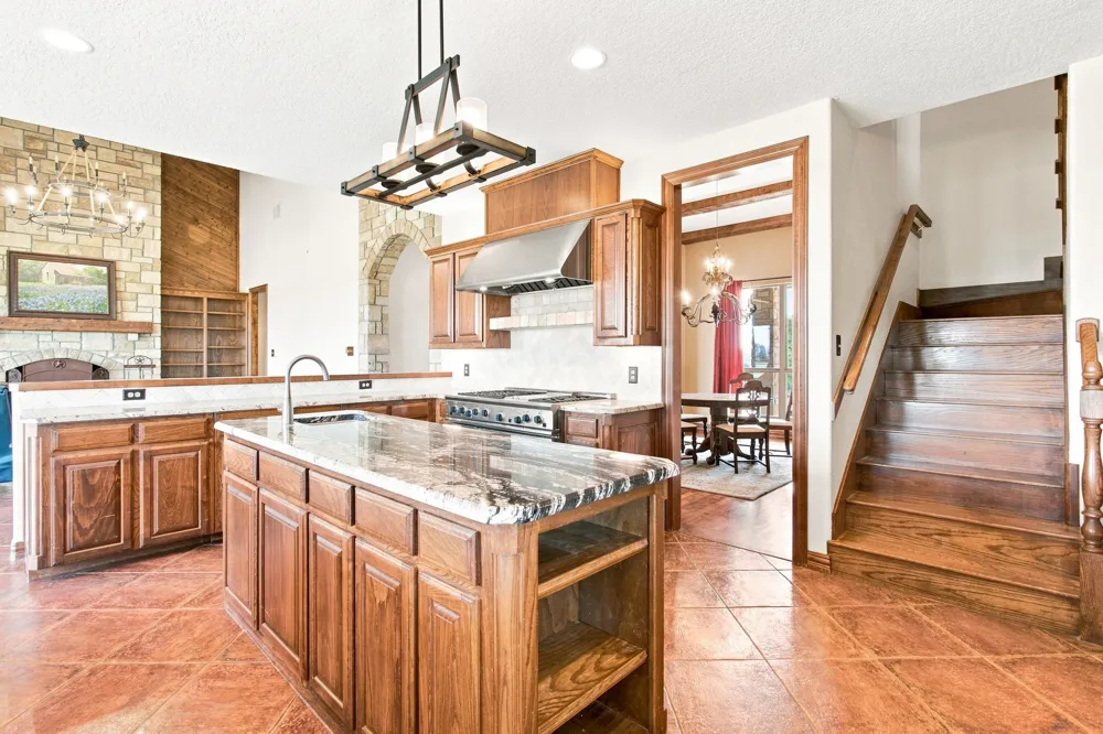 4350 Village Bend Road Mineral Wells, TX 76067