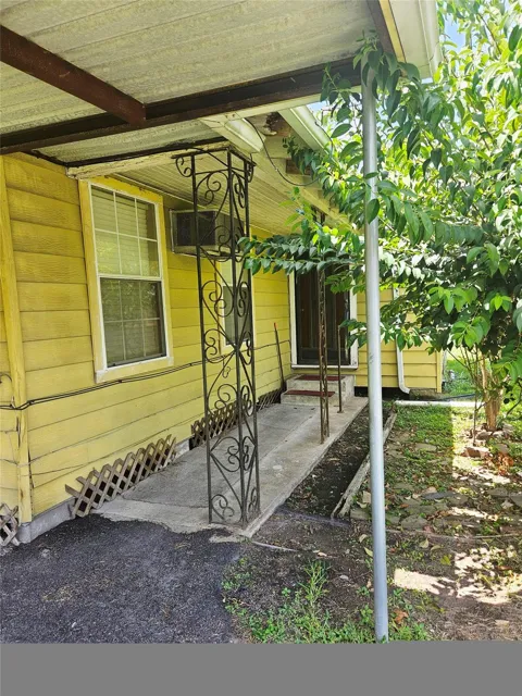7226 Philibert Lane