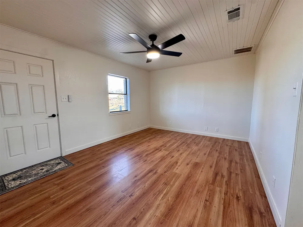 207 County Road 3214 Bridgeport, TX 76426