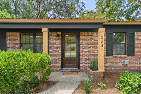 324 SW Harbor Place