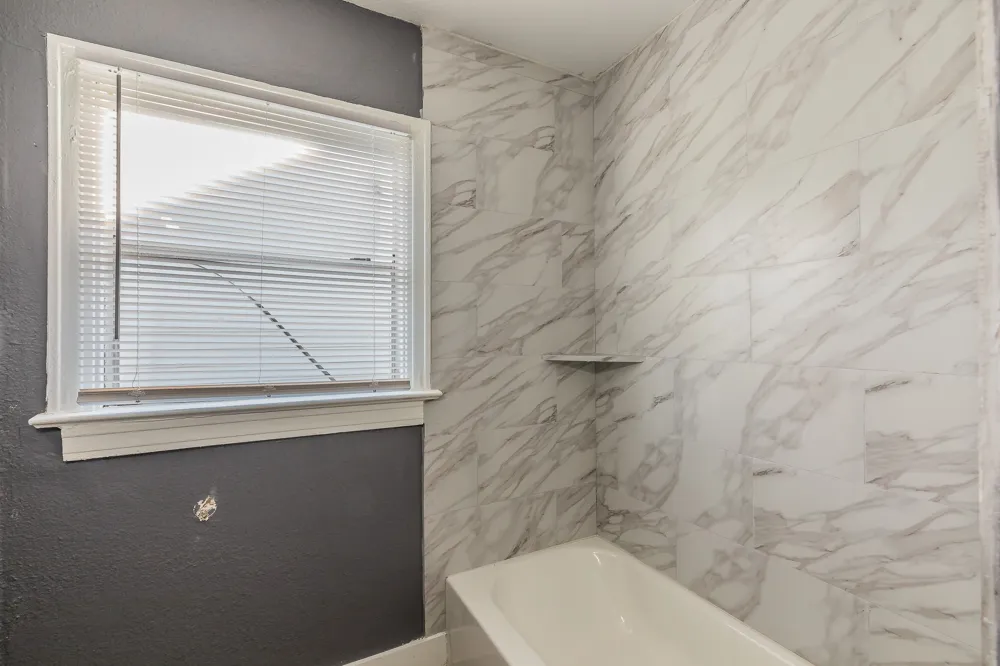 1106 Oak Street Grand Prairie, TX 75050