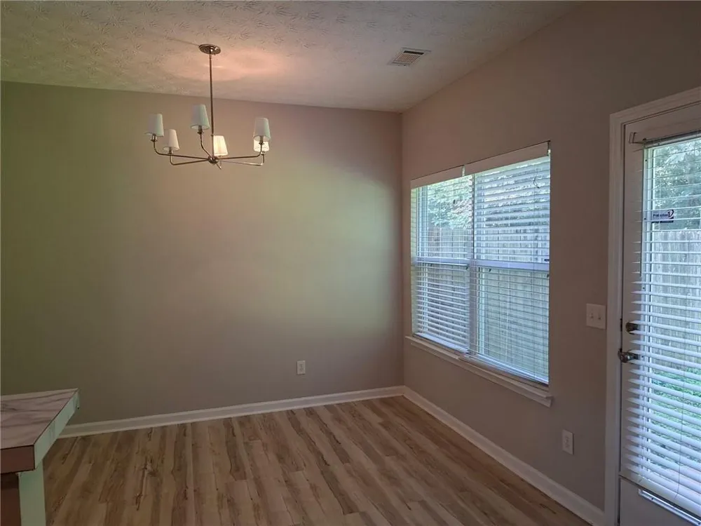 6283 Ellenwood Drive Rex, GA 30273