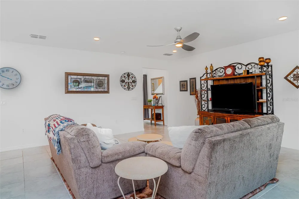 465 WATERFORD DRIVE Lake Alfred, FL 33850