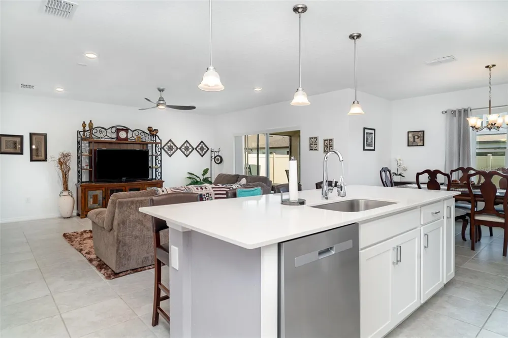 465 WATERFORD DRIVE Lake Alfred, FL 33850