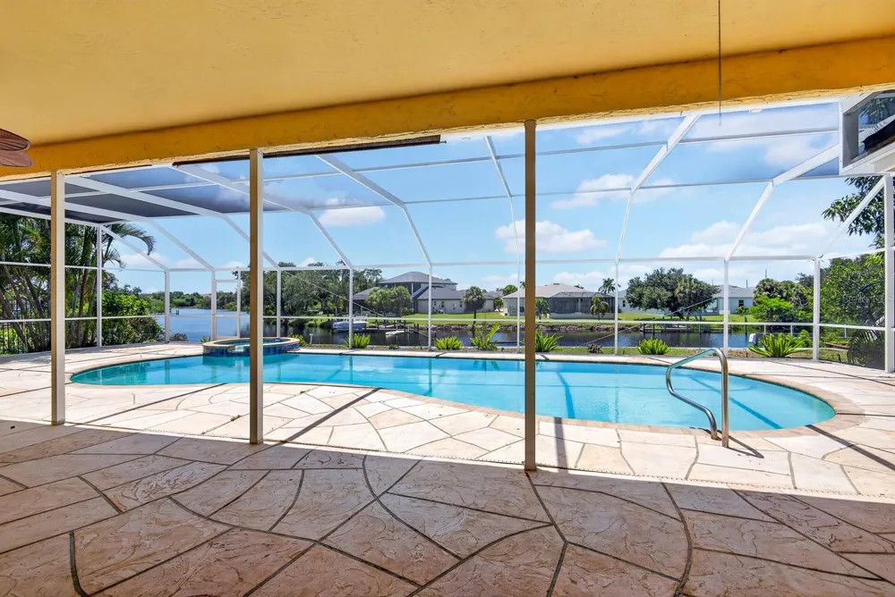 5410 61ST ST E Bradenton, FL 34203