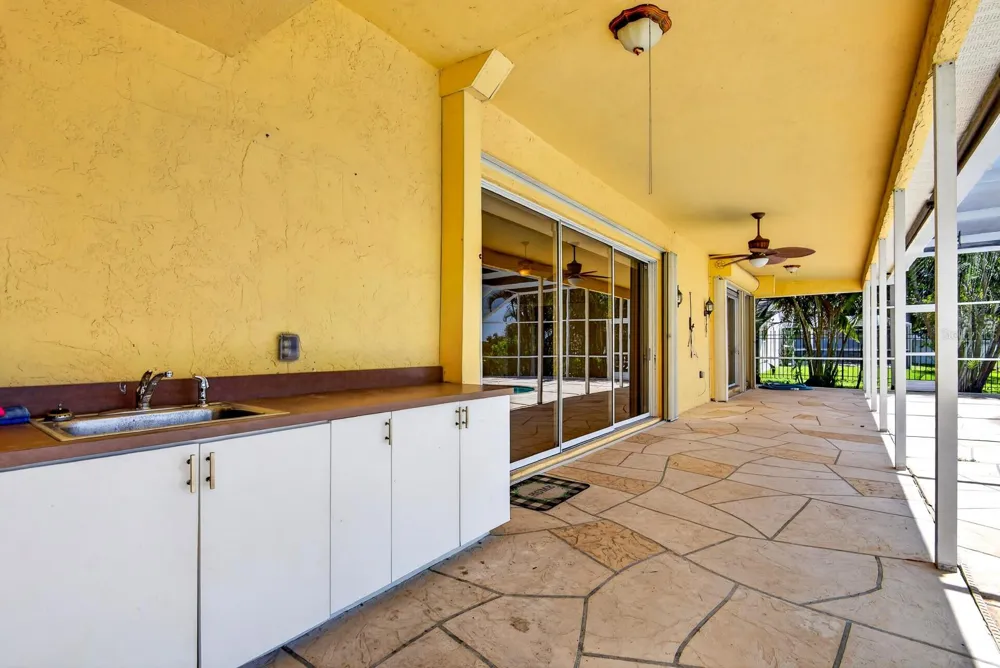 5410 61ST ST E Bradenton, FL 34203