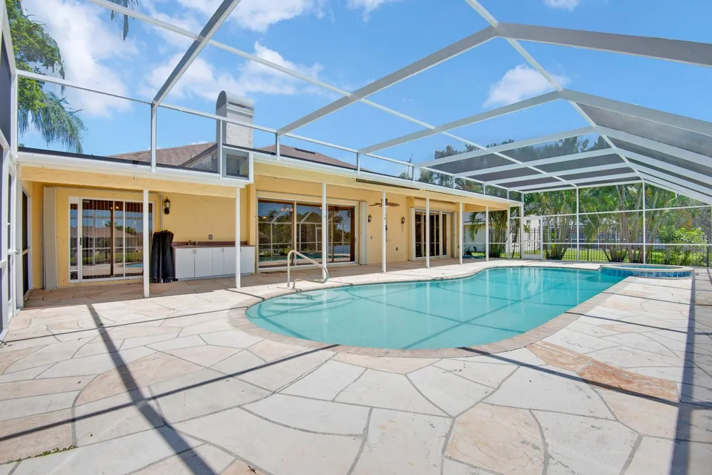 5410 61ST ST E Bradenton, FL 34203