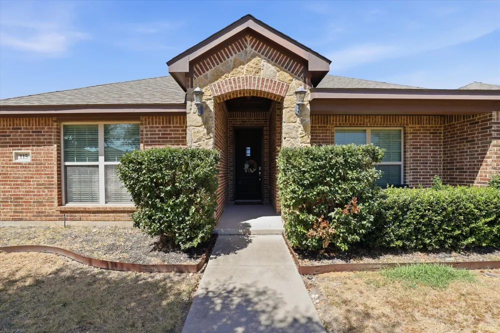 115 Blue Quail Road Red Oak, TX 75154