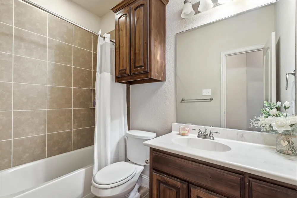 115 Blue Quail Road Red Oak, TX 75154