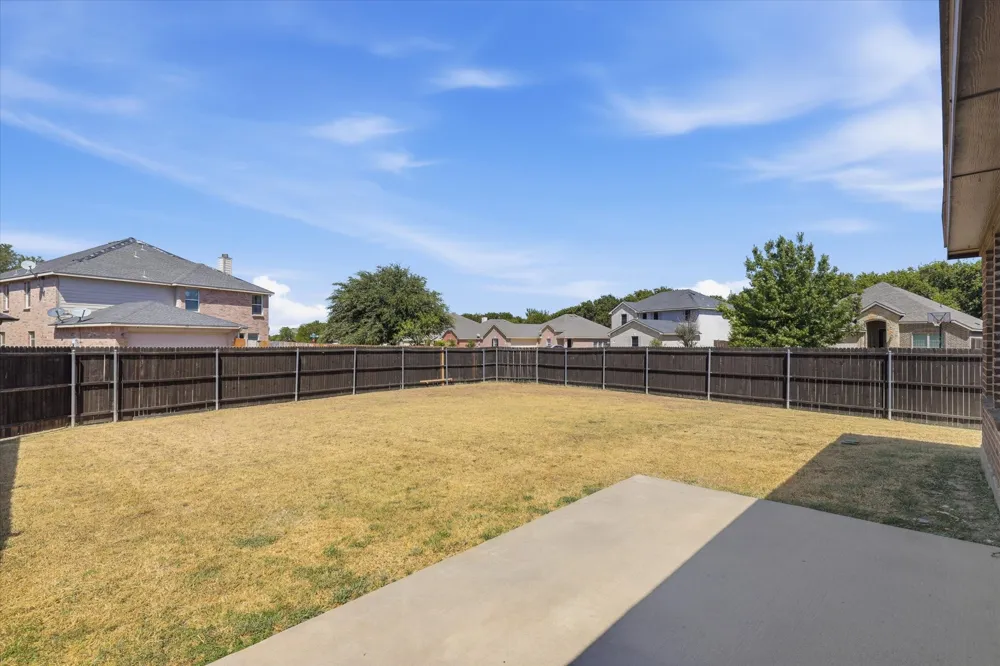 115 Blue Quail Road Red Oak, TX 75154