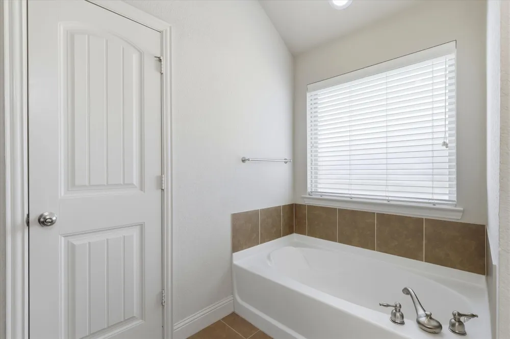 115 Blue Quail Road Red Oak, TX 75154