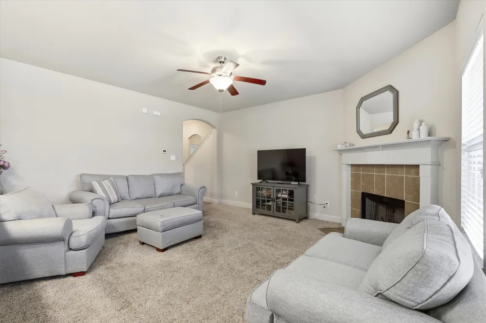 115 Blue Quail Road Red Oak, TX 75154