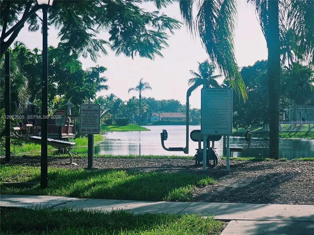 3860 Tree Tops Rd Cooper City, FL 33026