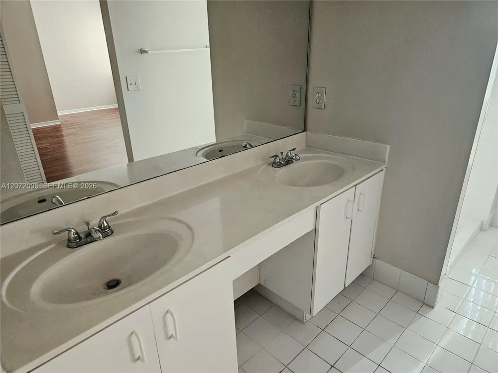 3860 Tree Tops Rd Cooper City, FL 33026