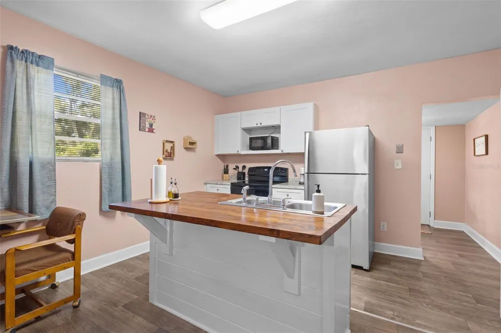 729 NW 3RD AVENUE Trenton, FL 32693