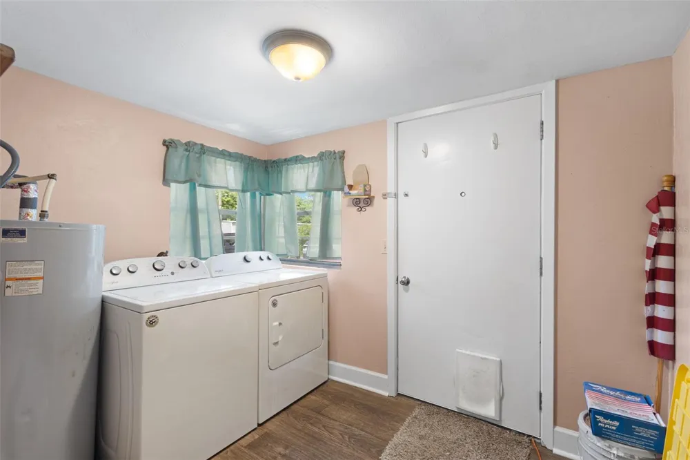 729 NW 3RD AVENUE Trenton, FL 32693