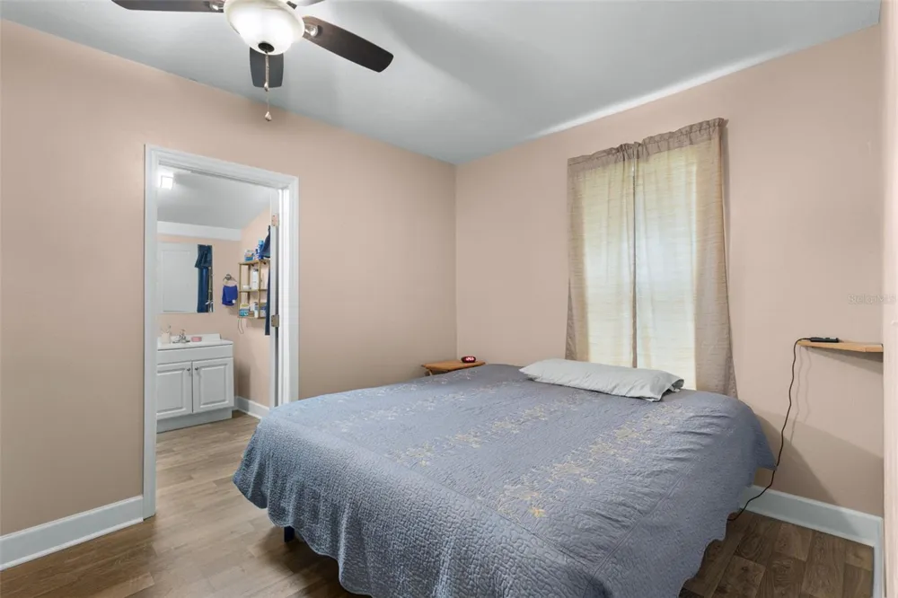 729 NW 3RD AVENUE Trenton, FL 32693