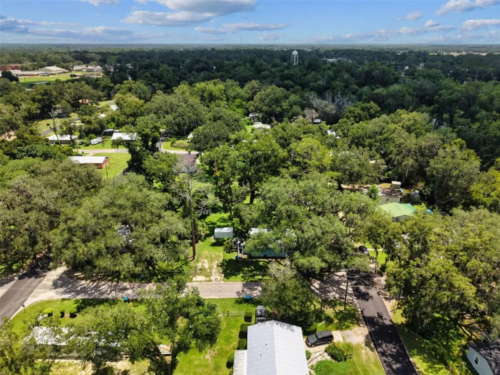 729 NW 3RD AVENUE Trenton, FL 32693