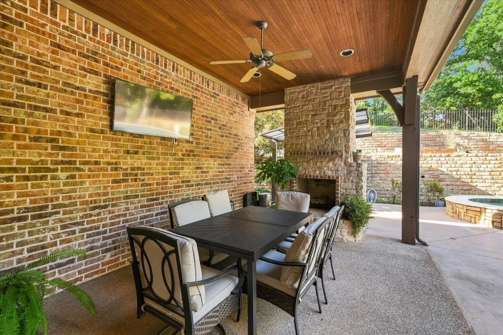 686 Knob Hill Court Argyle, TX 76226