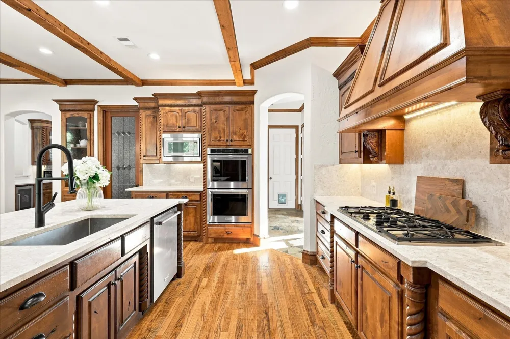 686 Knob Hill Court Argyle, TX 76226