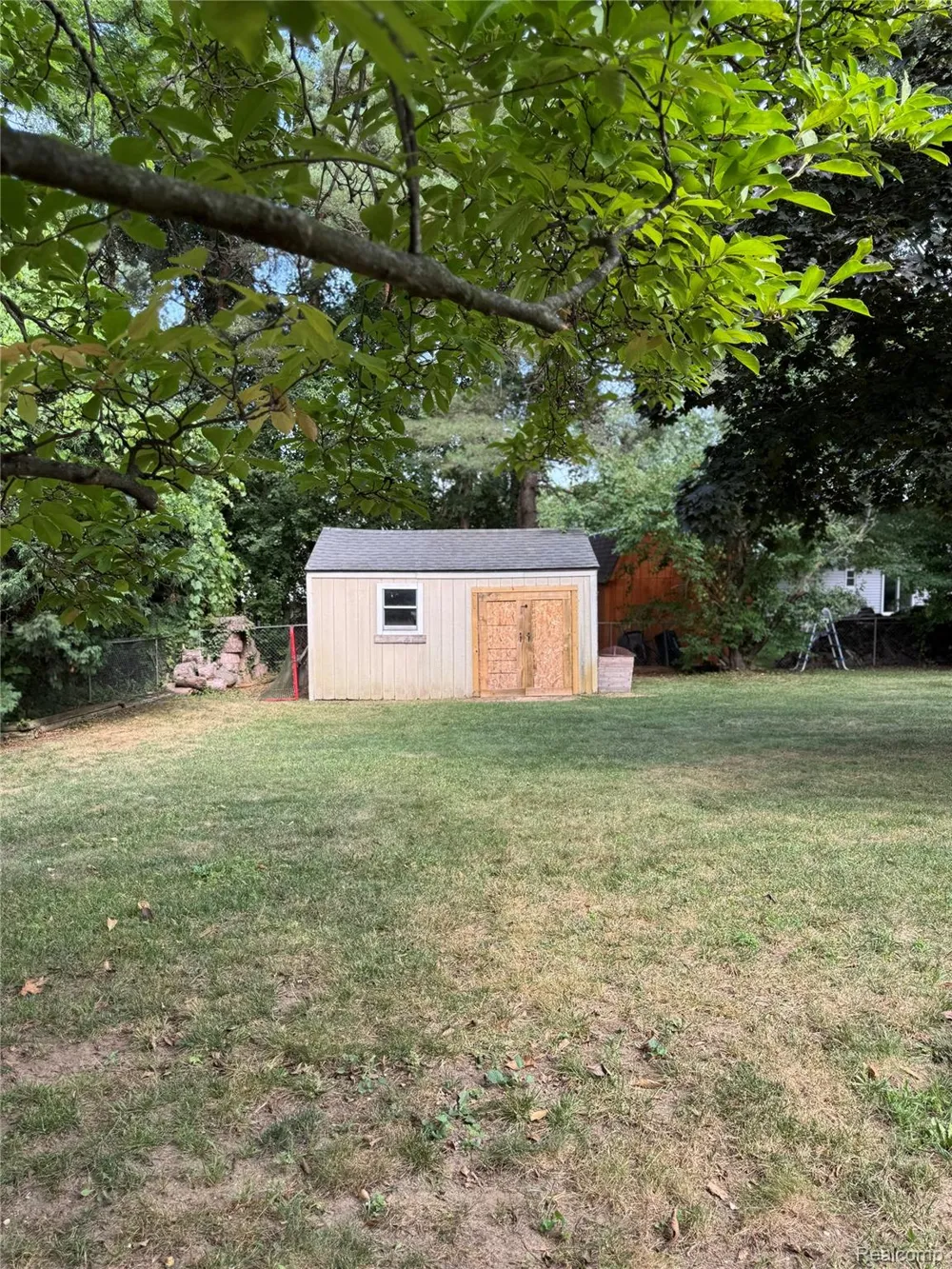3877 Westlyn Drive Lake Orion Village, MI 48359