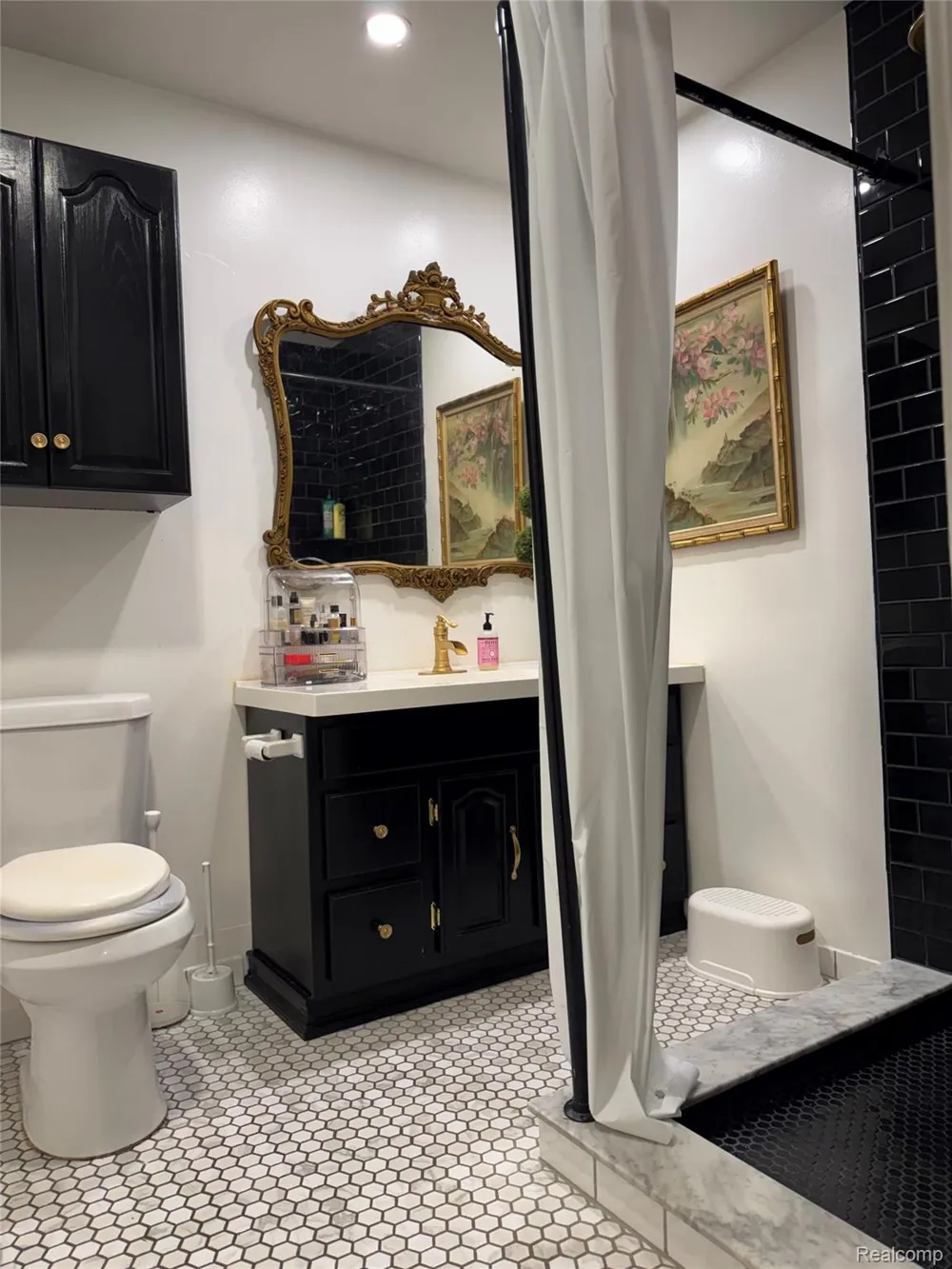 3877 Westlyn Drive Lake Orion Village, MI 48359