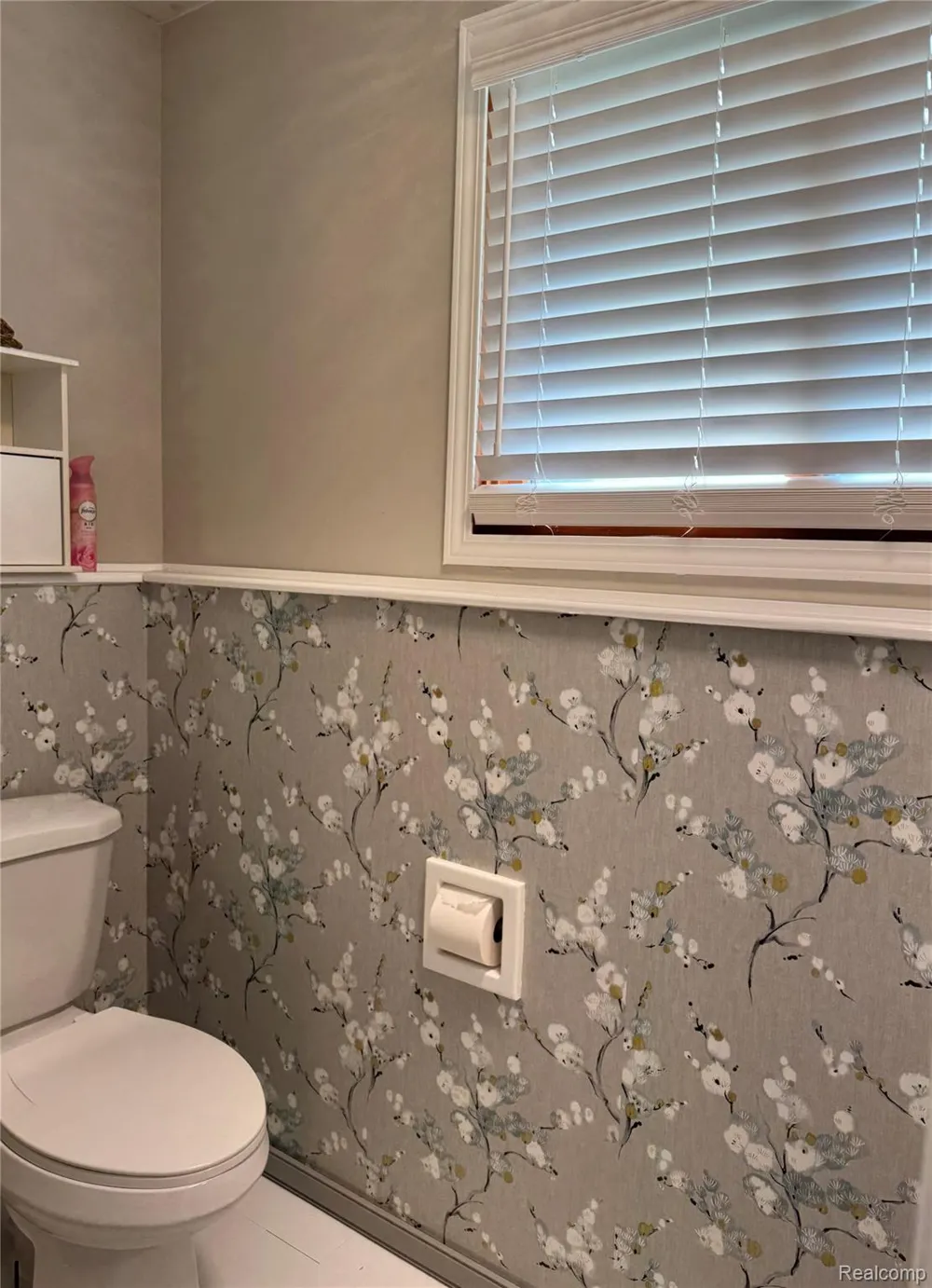3877 Westlyn Drive Lake Orion Village, MI 48359