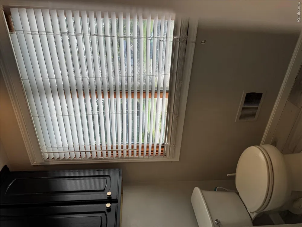 3877 Westlyn Drive Lake Orion Village, MI 48359