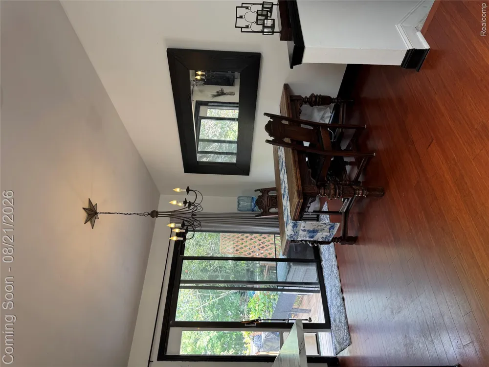 3877 Westlyn Drive Lake Orion Village, MI 48359
