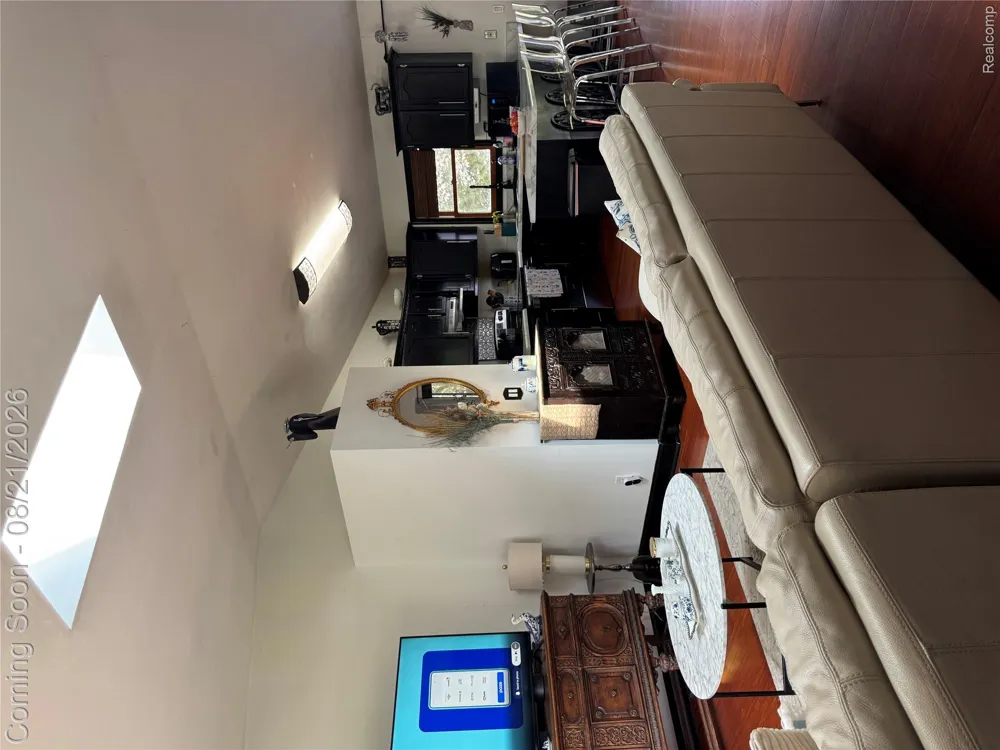 3877 Westlyn Drive Lake Orion Village, MI 48359