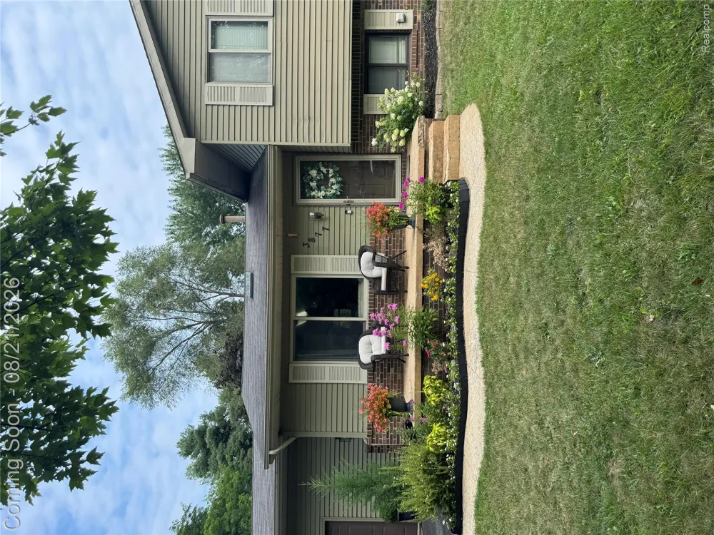3877 Westlyn Drive Lake Orion Village, MI 48359