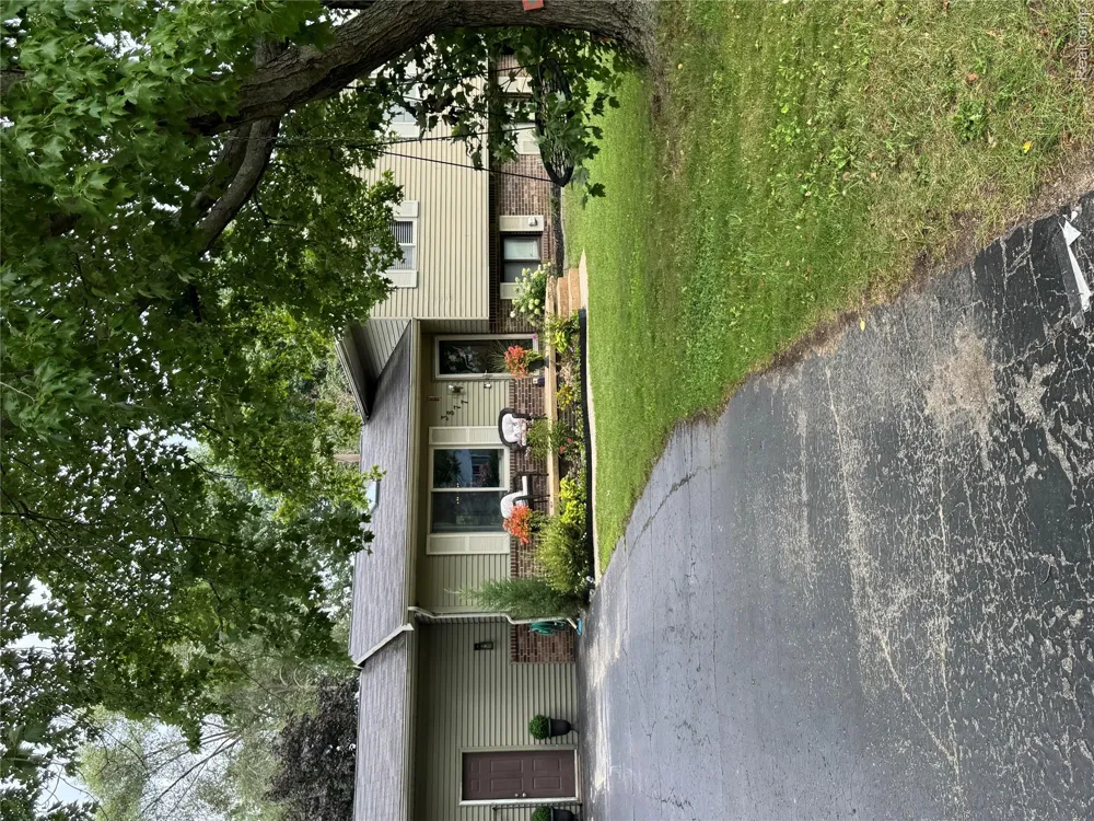 3877 Westlyn Drive Lake Orion Village, MI 48359