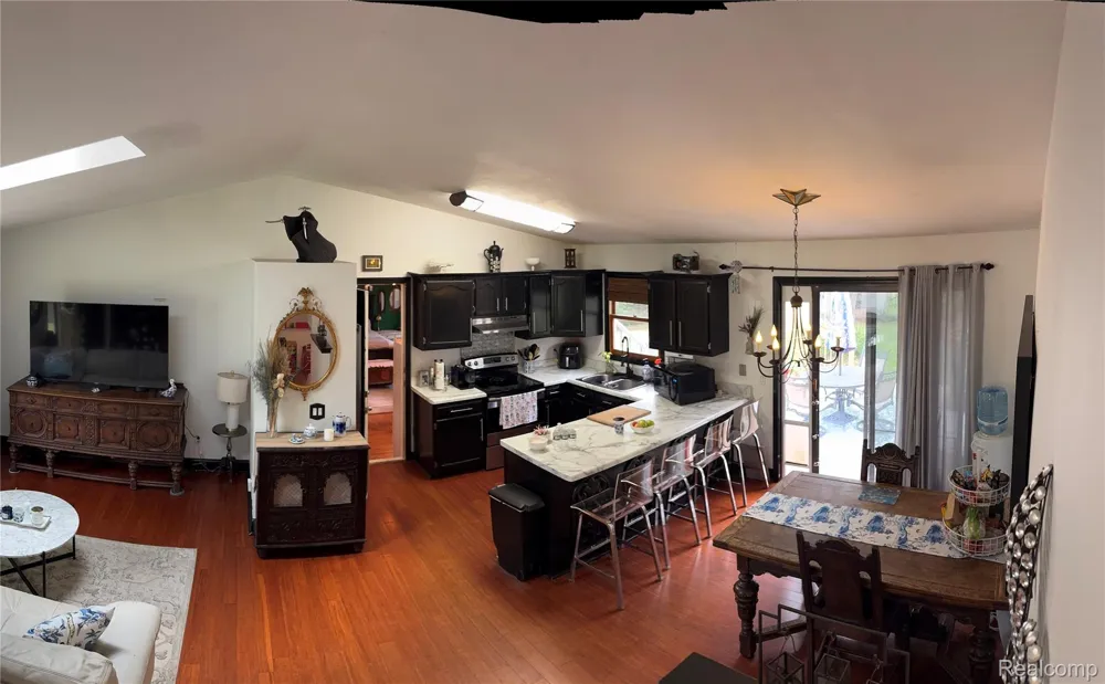 3877 Westlyn Drive Lake Orion Village, MI 48359