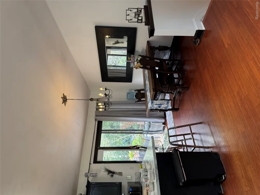 3877 Westlyn Drive Lake Orion Village, MI 48359