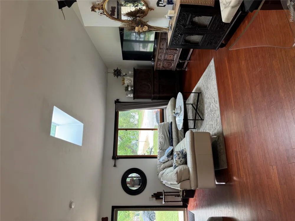 3877 Westlyn Drive Lake Orion Village, MI 48359