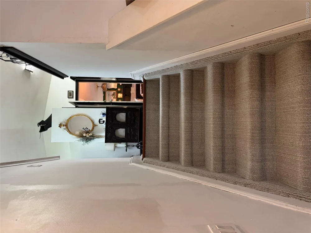 3877 Westlyn Drive Lake Orion Village, MI 48359