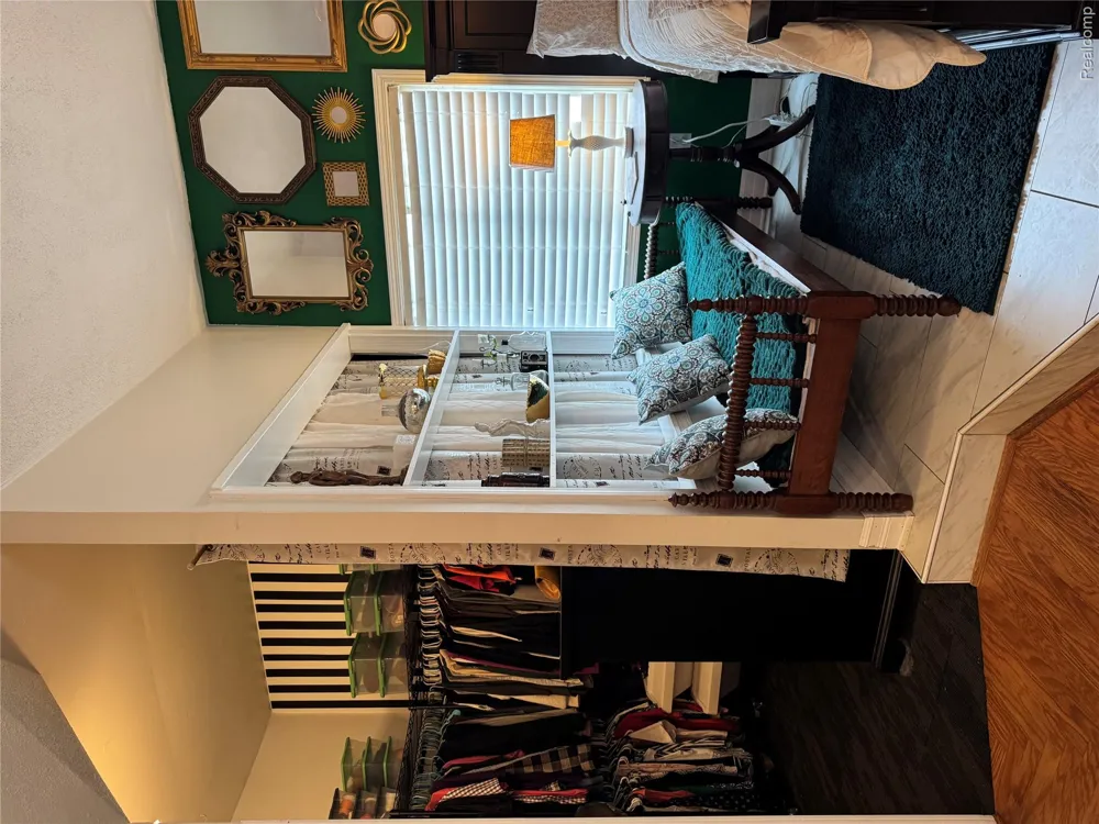 3877 Westlyn Drive Lake Orion Village, MI 48359